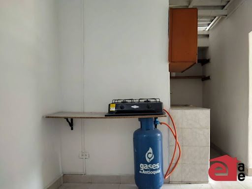 Apartaestudio en arriendo Antioquia Envigado Los Naranjos 25 m2 Habitaciones 1 Baños 1 Garajes 0 Precio $1000000