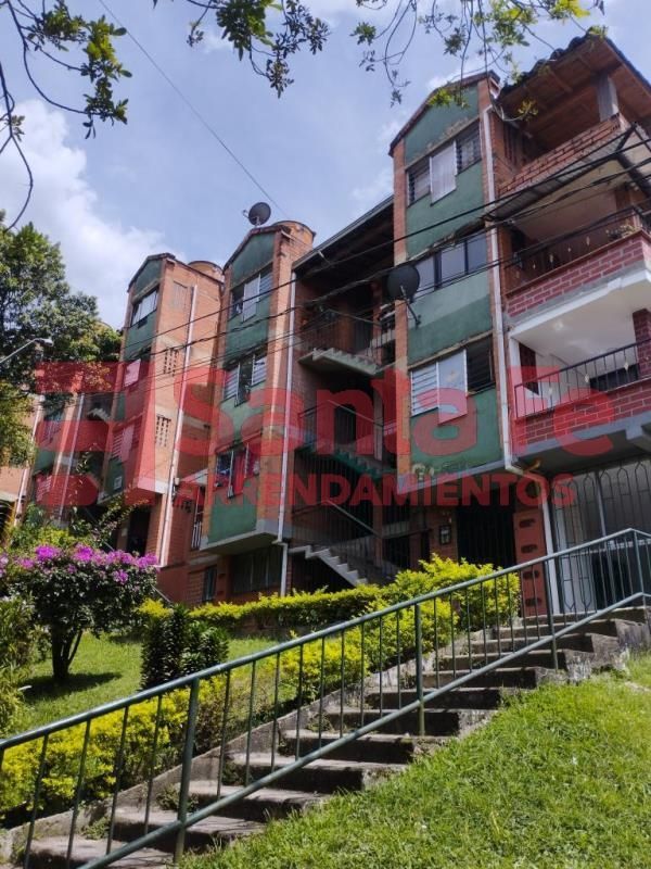 Apartamento en arriendo Antioquia Medellín Naranjitos 57 m2 Habitaciones 3 Baños 1 Garajes 0 Precio $1250000