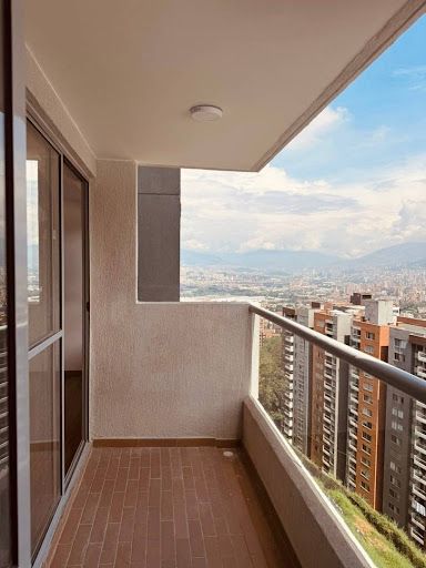 Apartamento en arriendo Antioquia Envigado Loma Del Barro 66 m2 Habitaciones 2 Baños 2 Garajes 1 Precio $2800000