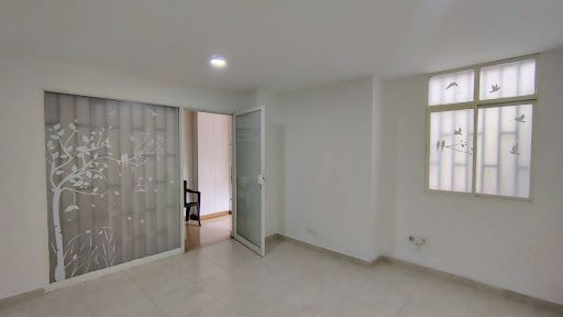 Oficina en arriendo Antioquia Envigado Zona Centro 18 m2 Habitaciones 0 Baños 1 Garajes 0 Precio $1200000