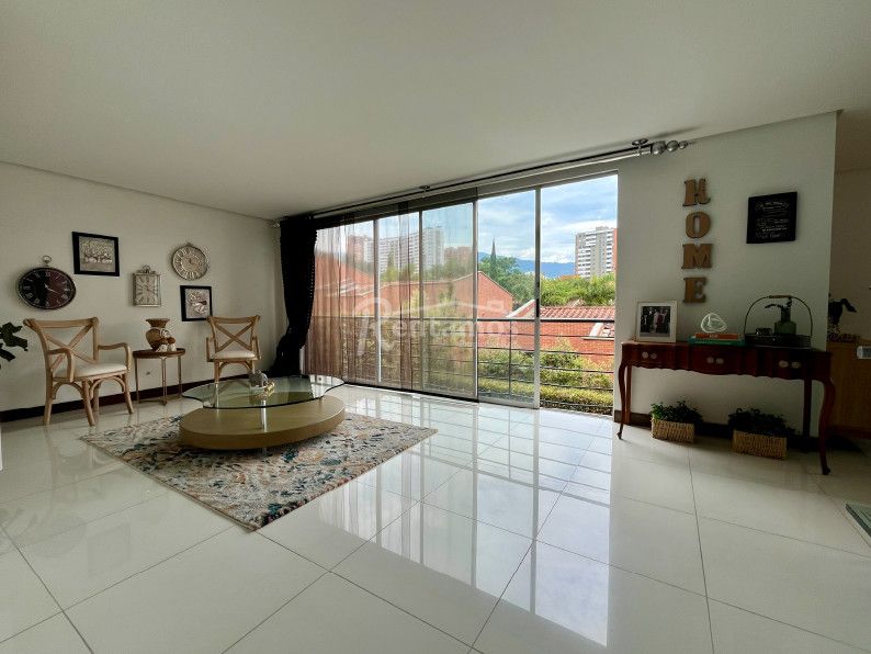 Casa en arriendo Antioquia Envigado Zúñiga 273 m2 Habitaciones 4 Baños 4 Garajes 2 Precio $12000000