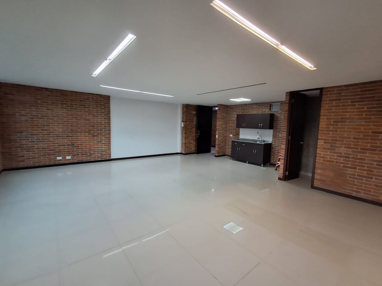Oficina en arriendo Antioquia Medellín Colombia 64 m2 Habitaciones 0 Baños 1 Garajes 0 Precio $5521600