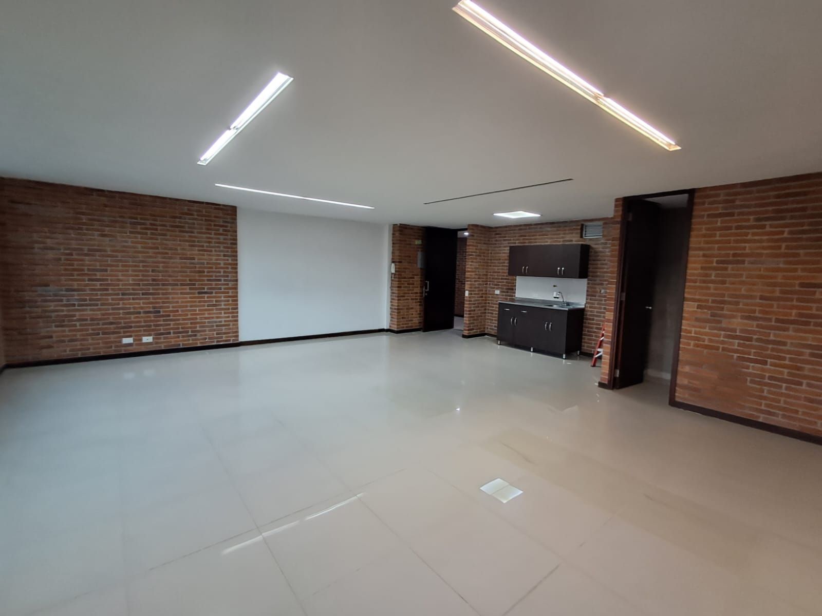 Oficina en arriendo Antioquia Medellín Colombia 64 m2 Habitaciones 0 Baños 1 Garajes 0 Precio $5521600