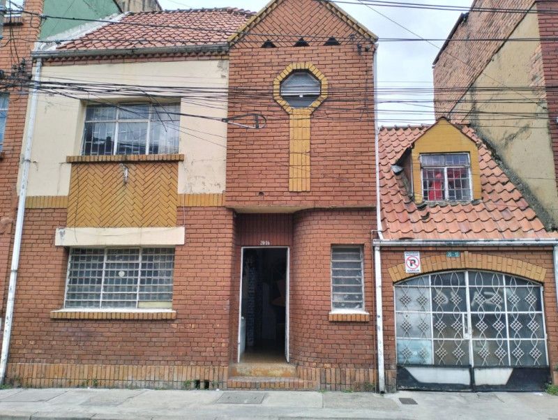 Casa en venta Cundinamarca Bogotá Banco Central 205 m2 Habitaciones 4 Baños 2 Garajes 1 Precio $770000000