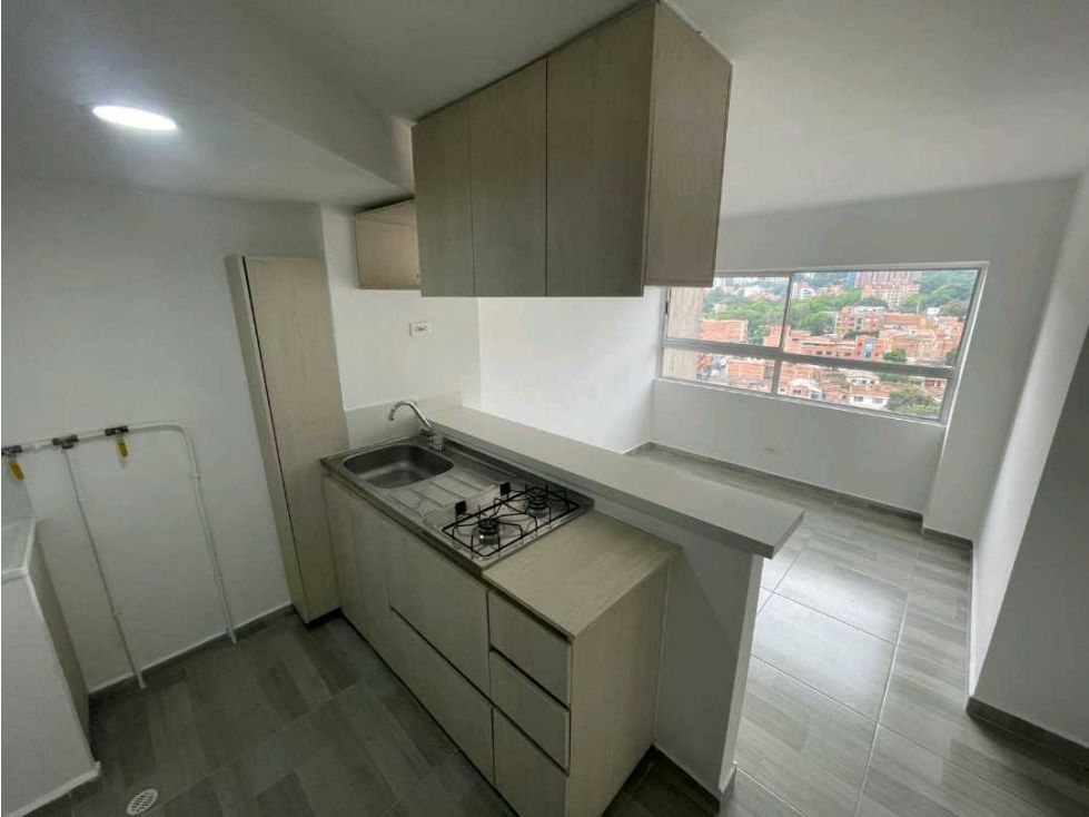 Apartamento en arriendo Antioquia Medellín Cristobal 40 m2 Habitaciones 2 Baños 1 Garajes 1 Precio $1700000