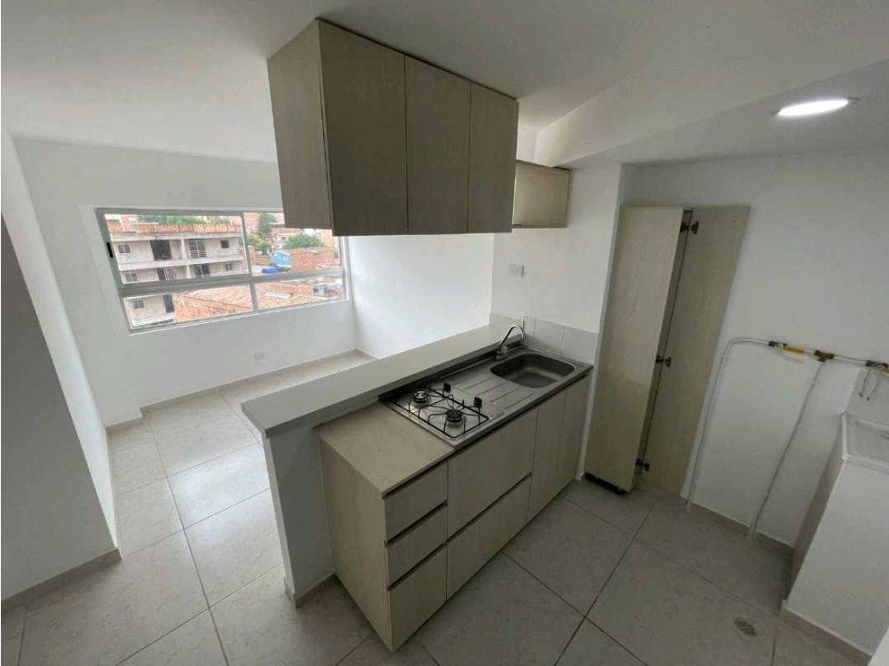 Apartamento en arriendo Antioquia Medellín Cristobal 40 m2 Habitaciones 2 Baños 1 Garajes 1 Precio $1700000