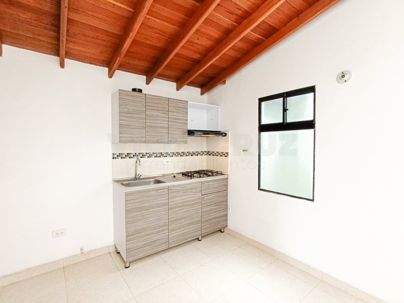 Apartaestudio en arriendo Antioquia Medellín Los Alcazares 40 m2 Habitaciones 1 Baños 1 Garajes 0 Precio $1550000