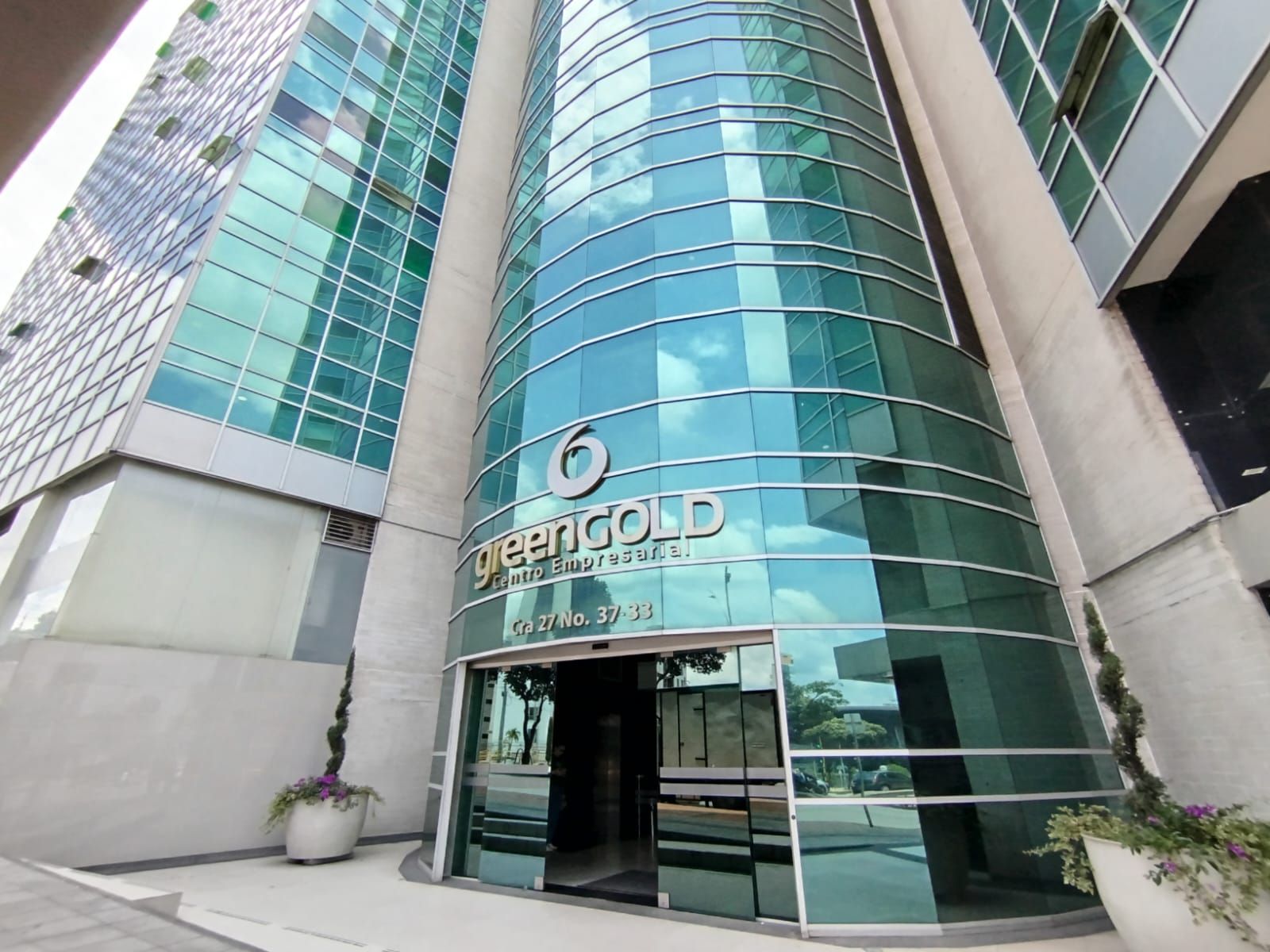 Oficina en arriendo Santander Bucaramanga Antonia Santos Sur 75 m2 Habitaciones 0 Baños 2 Garajes 2 Precio $6800000