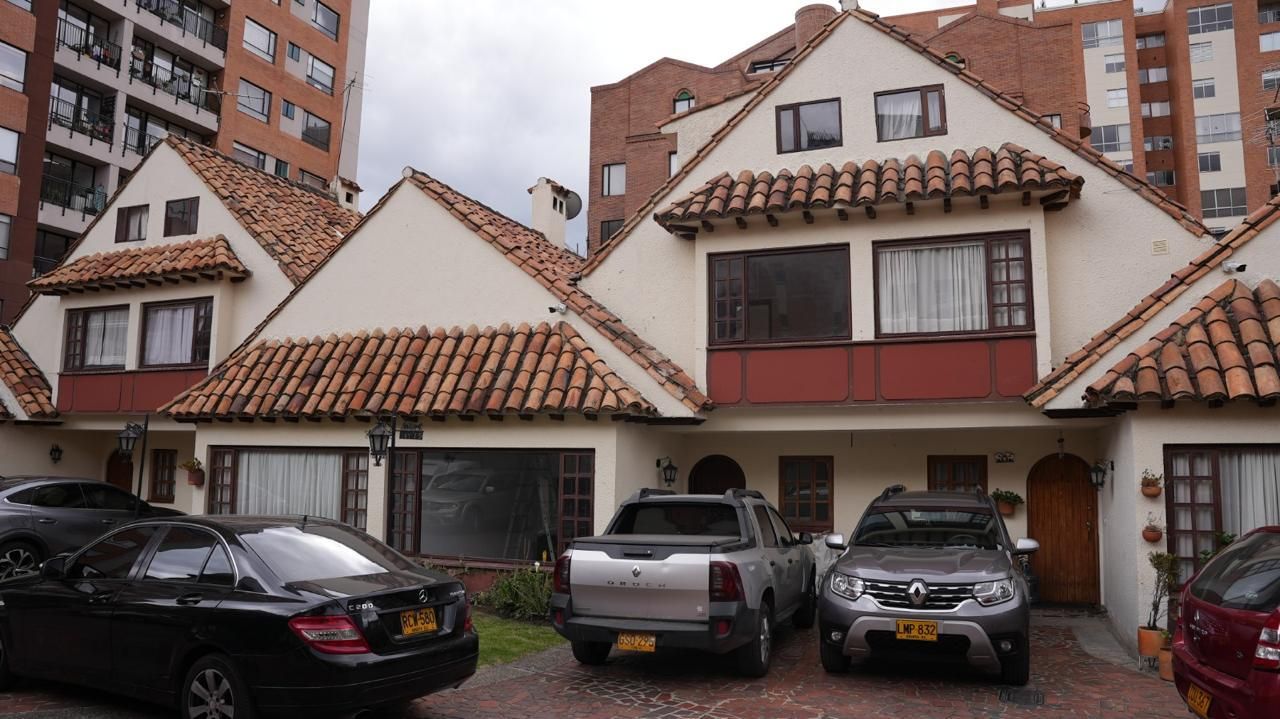 Casa en venta Cundinamarca Bogotá Cjr Balkania 112 m2 Habitaciones 6 Baños 4 Garajes 2 Precio $750000000
