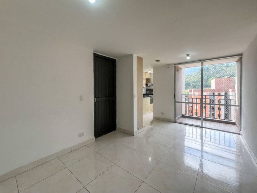 Apartamento en arriendo Antioquia Envigado La Mina 55 m2 Habitaciones 3 Baños 2 Garajes 1 Precio $1800000