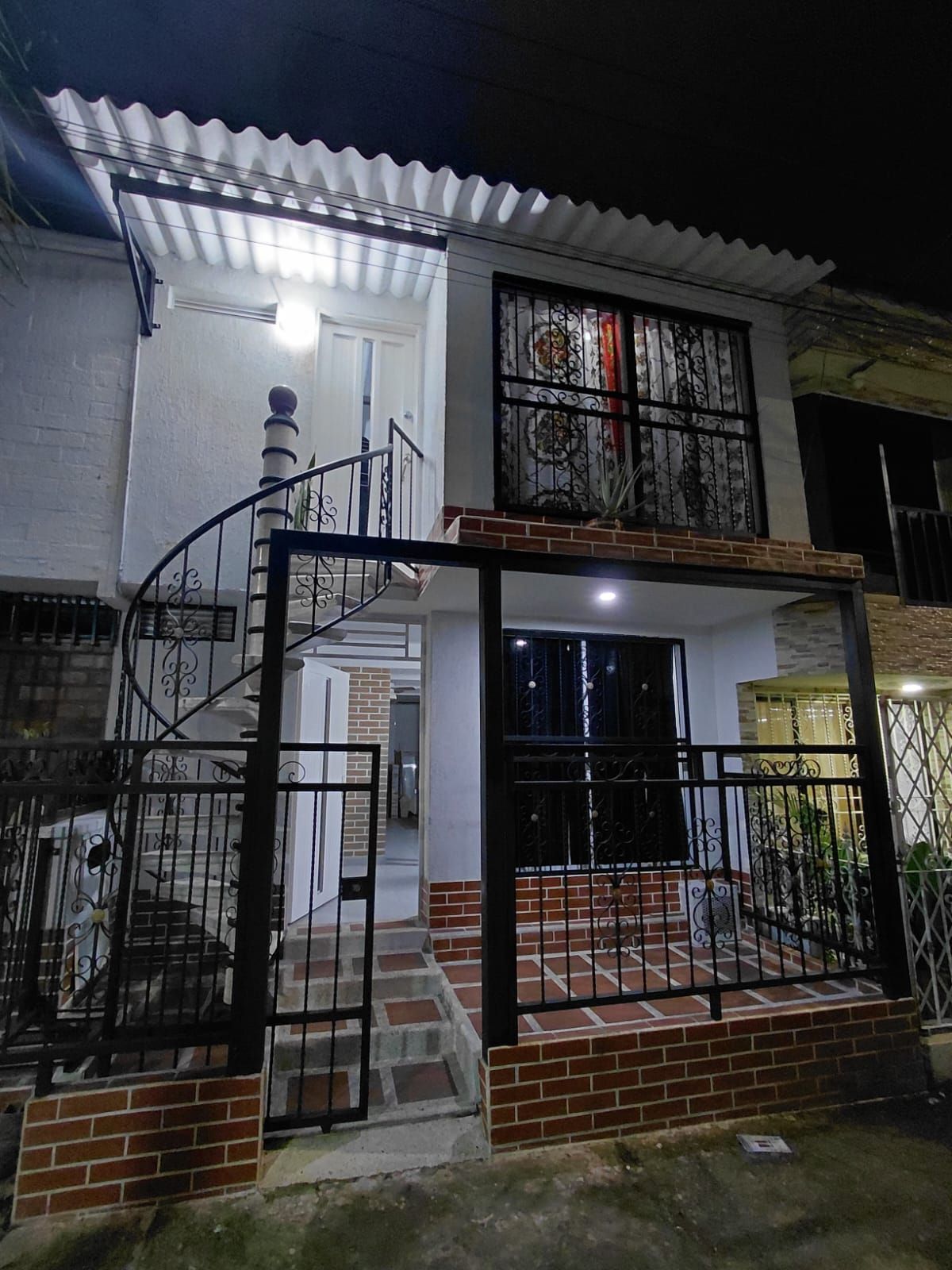 Casa en venta Valle Del Cauca Cali Paseo De Los Almendros 110 m2 Habitaciones 3 Baños 2 Garajes 0 Precio $229000000