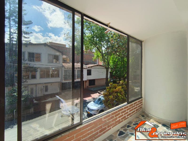 Apartamento en arriendo Antioquia Medellín Suramericana 75 m2 Habitaciones 3 Baños 2 Garajes 0 Precio $2500000