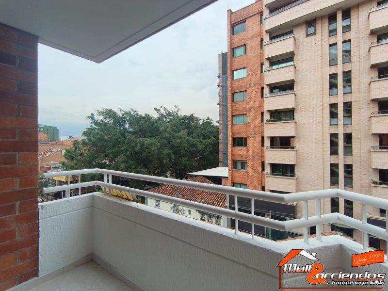 Apartamento en venta Antioquia Medellín Laureles 150 m2 Habitaciones 3 Baños 2 Garajes 2 Precio $700000000