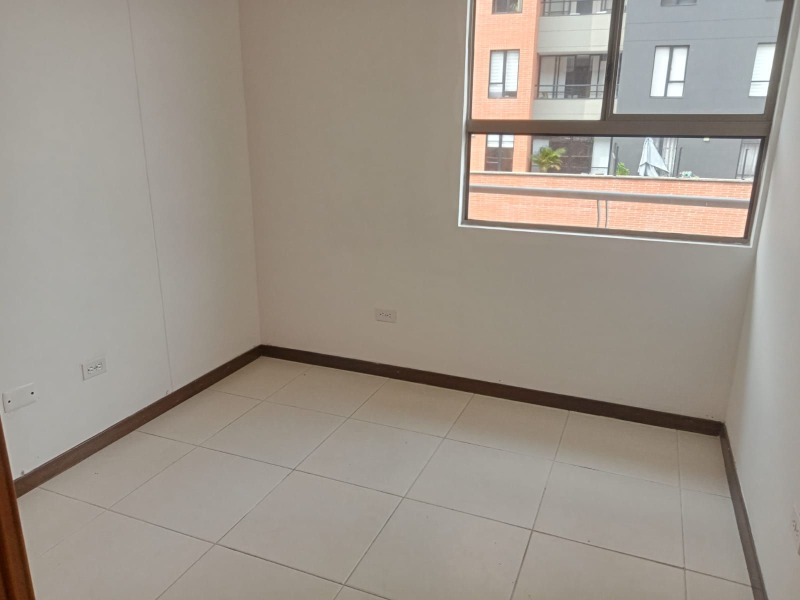Apartamento en arriendo Antioquia Envigado Las Casitas 60 m2 Habitaciones 3 Baños 2 Garajes 1 Precio $2400000
