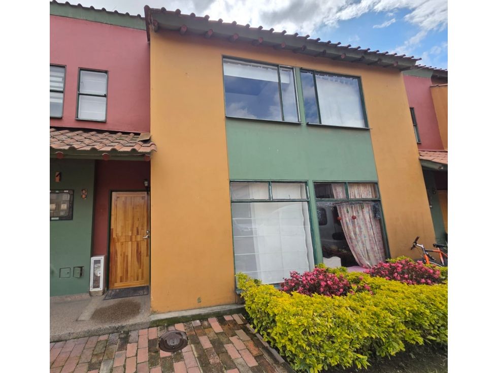 Casa en venta Cundinamarca Madrid Zona Centro 113 m2 Habitaciones 3 Baños 2 Garajes 1 Precio $375000000