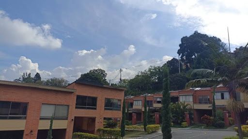 Casa en venta Antioquia Envigado Las Antillas 110 m2 Habitaciones 3 Baños 3 Garajes 2 Precio $900000000