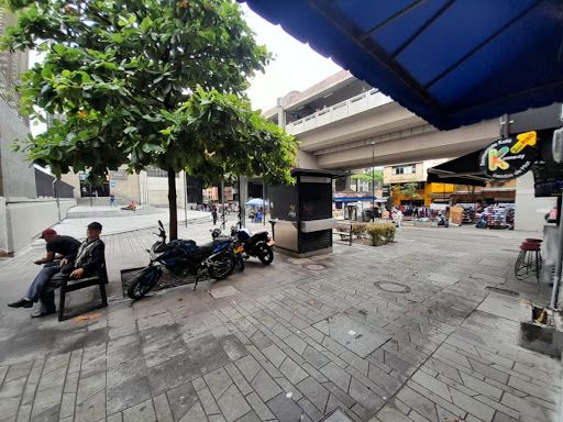 Local en arriendo Antioquia Medellín La Candelaria 306 m2 Habitaciones 0 Baños 3 Garajes 0 Precio $18000000