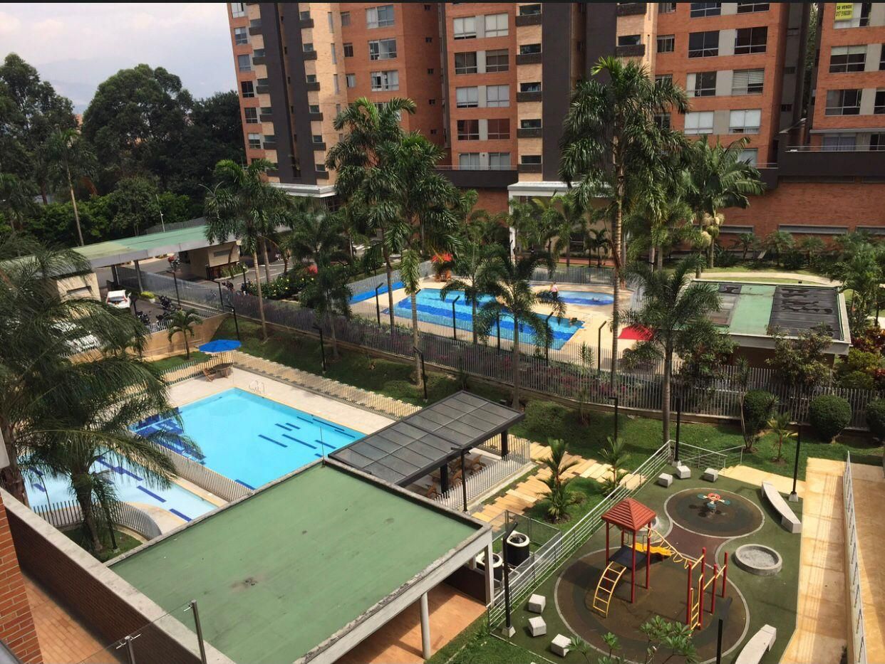Apartamento en arriendo Antioquia Envigado Zúñiga 100 m2 Habitaciones 2 Baños 3 Garajes 2 Precio $5000000