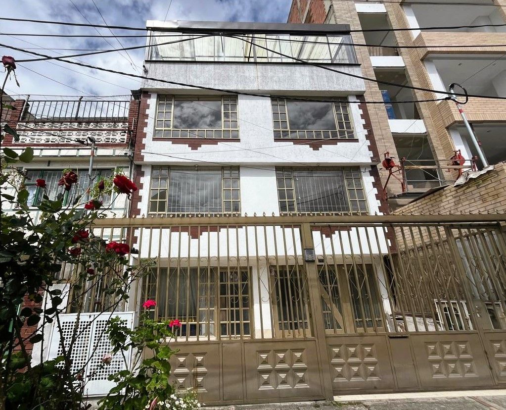 Apartamento en arriendo Cundinamarca Bogotá Santa Helenita 60 m2 Habitaciones 2 Baños 1 Garajes 0 Precio $1690000