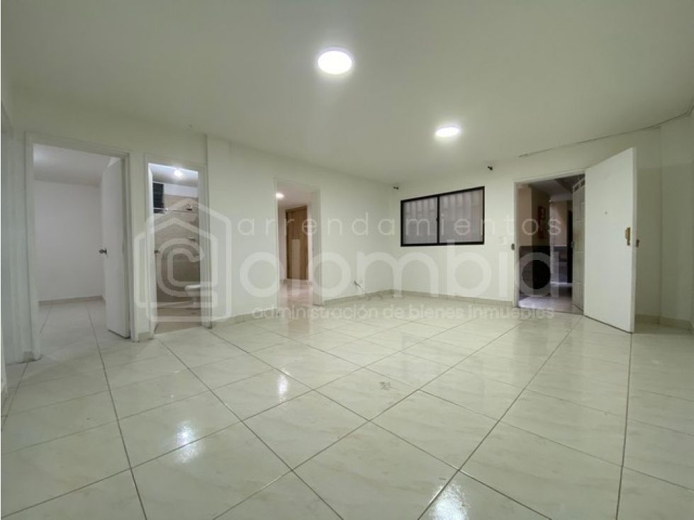 Casa en arriendo Antioquia Medellín Boston 90 m2 Habitaciones 4 Baños 2 Garajes 0 Precio $2600000