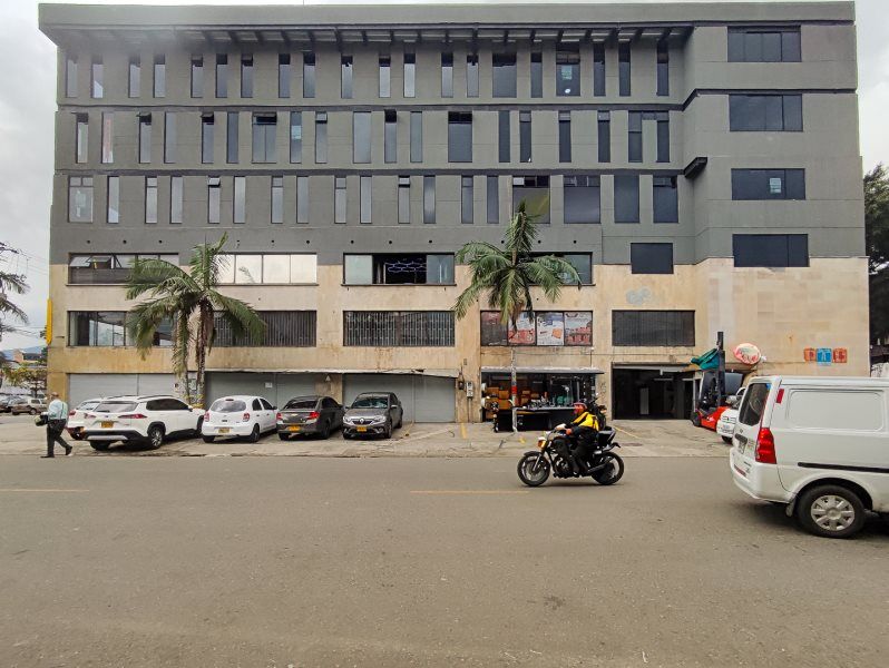 Bodega en arriendo Antioquia Medellín Tenche 165 m2 Habitaciones 0 Baños 2 Garajes 0 Precio $9000000