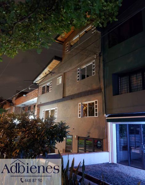 Apartamento en arriendo Antioquia Medellín Laureles 100 m2 Habitaciones 2 Baños 1 Garajes 0 Precio $3600000