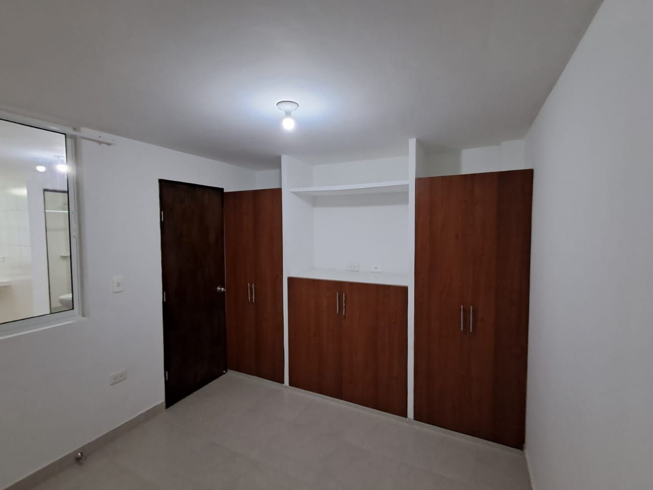 Apartaestudio en arriendo Valle Del Cauca Cali El Bosque 21 m2 Habitaciones 1 Baños 1 Garajes 1 Precio $850000