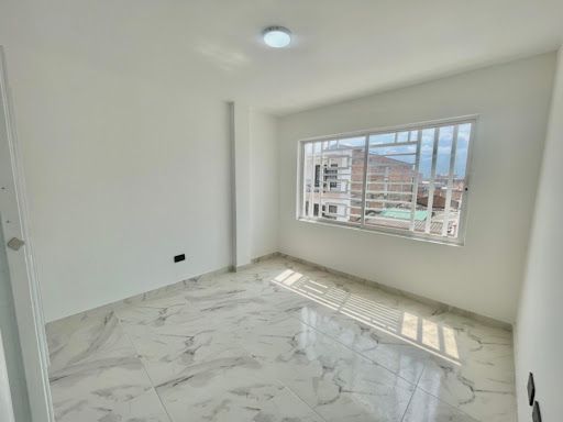Apartamento en arriendo Valle Del Cauca Cali Bretaña 60 m2 Habitaciones 3 Baños 2 Garajes 1 Precio $1500000