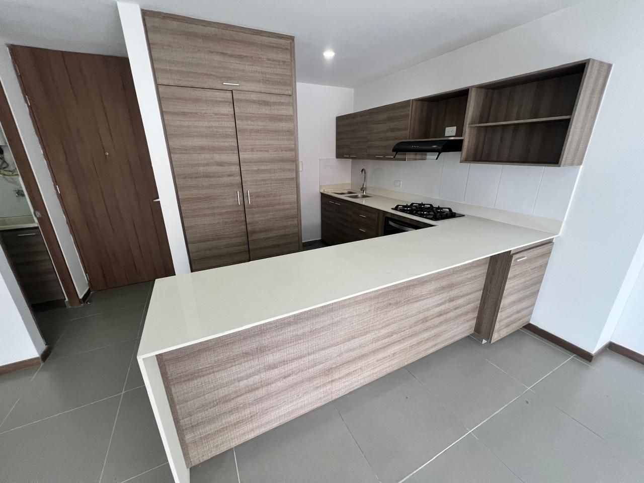 Apartamento en arriendo Antioquia Envigado Vientos De La Colina 85 m2 Habitaciones 2 Baños 3 Garajes 2 Precio $4300000