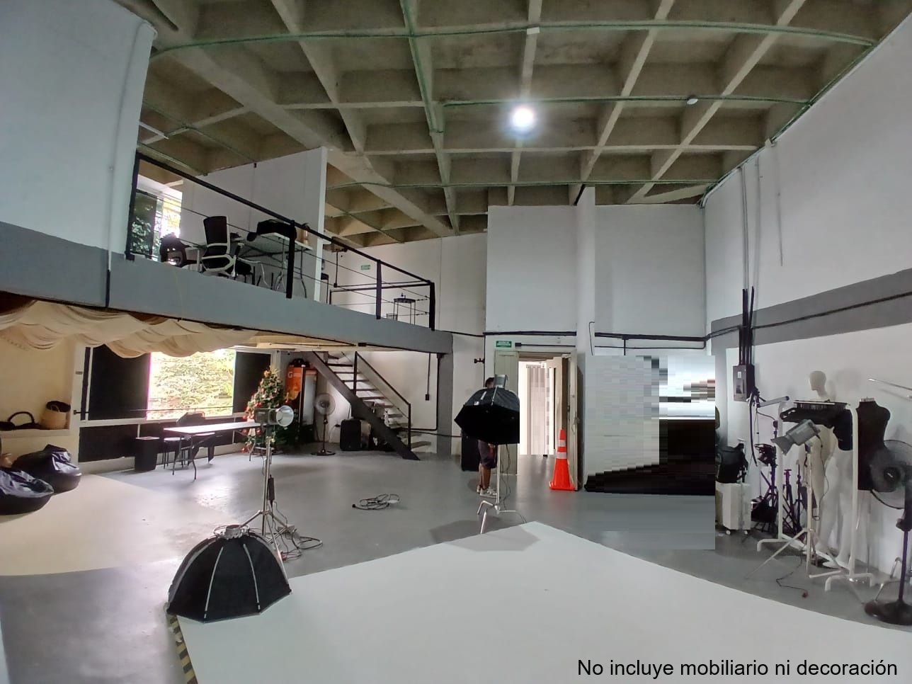 Bodega en arriendo Antioquia Medellín Tenche 128 m2 Habitaciones 0 Baños 2 Garajes 0 Precio $3800000