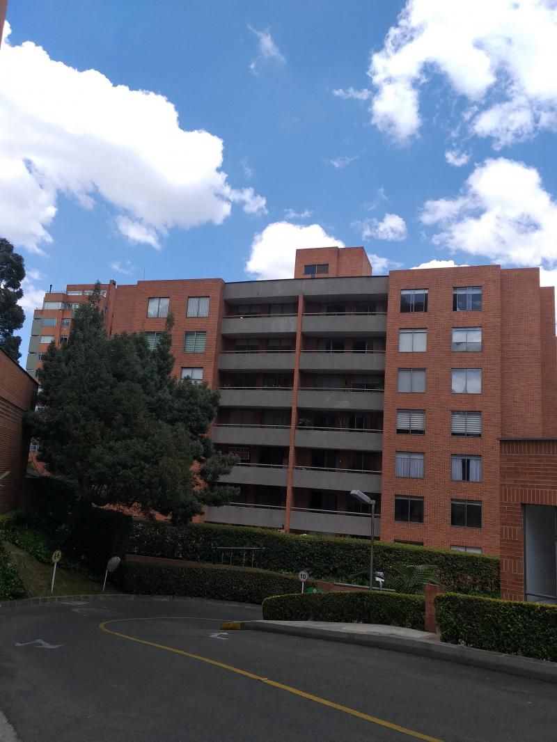 Apartamento en venta Cundinamarca Bogotá Atenas 158 m2 Habitaciones 3 Baños 4 Garajes 2 Precio $970000000