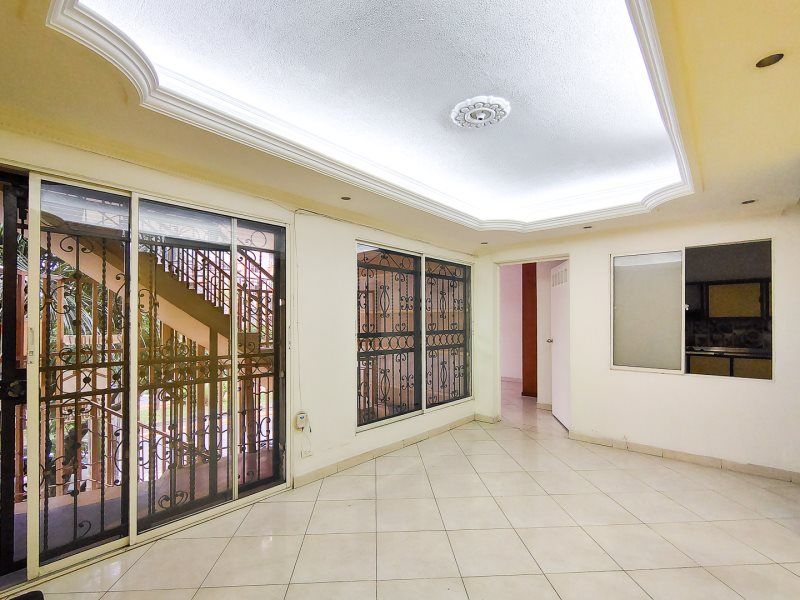 Apartamento en arriendo Antioquia Medellín Calasanz 85 m2 Habitaciones 3 Baños 2 Garajes 0 Precio $2500000