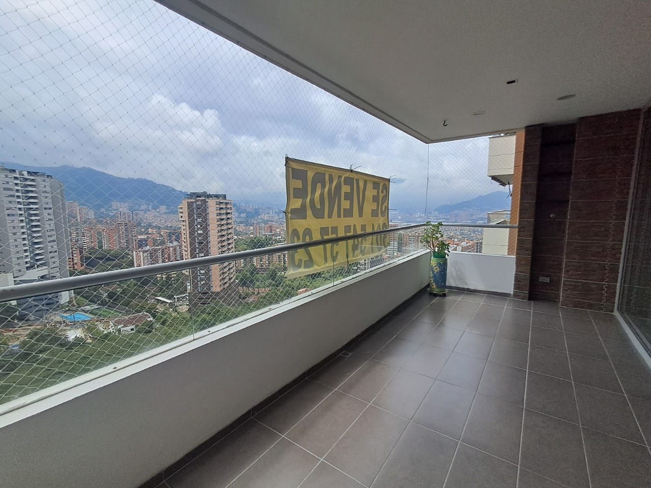 Apartamento en arriendo Antioquia Envigado El Esmeraldal 167 m2 Habitaciones 6 Baños 5 Garajes 0 Precio $9500000