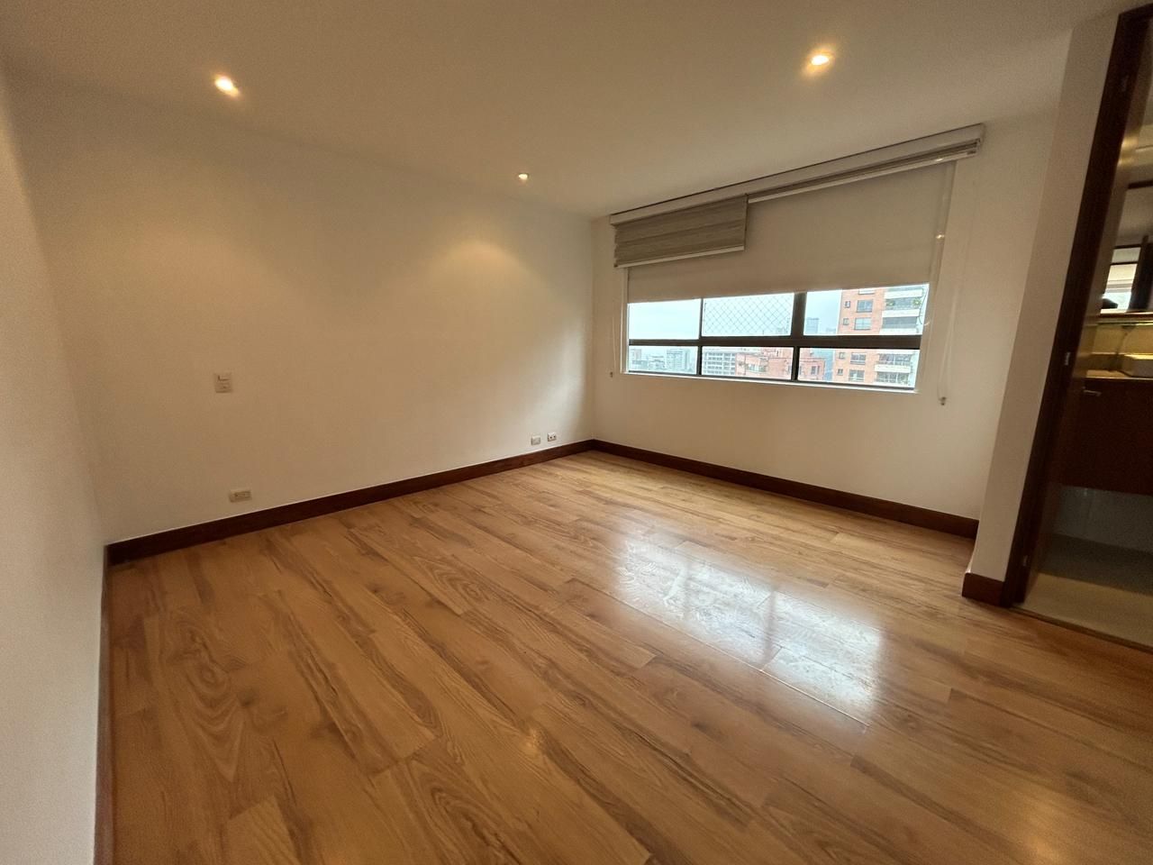 Apartamento en arriendo Antioquia Medellín San Lucas 143 m2 Habitaciones 4 Baños 4 Garajes 2 Precio $6000000