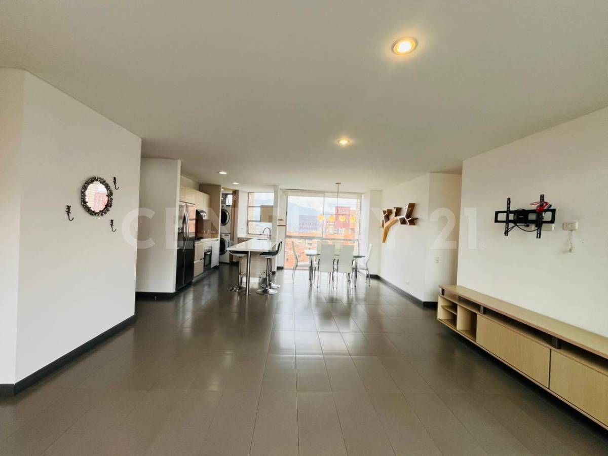 Apartamento en arriendo Antioquia Medellín La Linde 110 m2 Habitaciones 3 Baños 2 Garajes 2 Precio $6000000