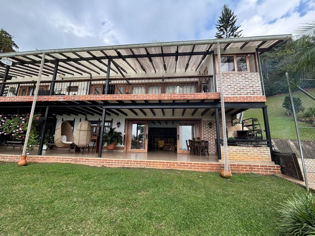 Finca en venta Valle Del Cauca Yumbo Yumbo 5000 m2 Habitaciones 6 Baños 5 Garajes 1 Precio $1300000000