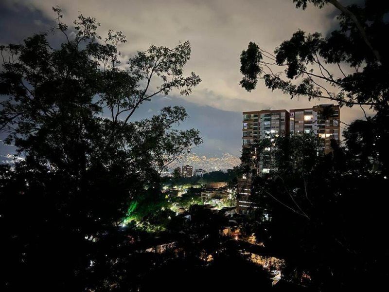 Apartamento en arriendo Antioquia Envigado Zúñiga 100 m2 Habitaciones 3 Baños 2 Garajes 2 Precio $4600000