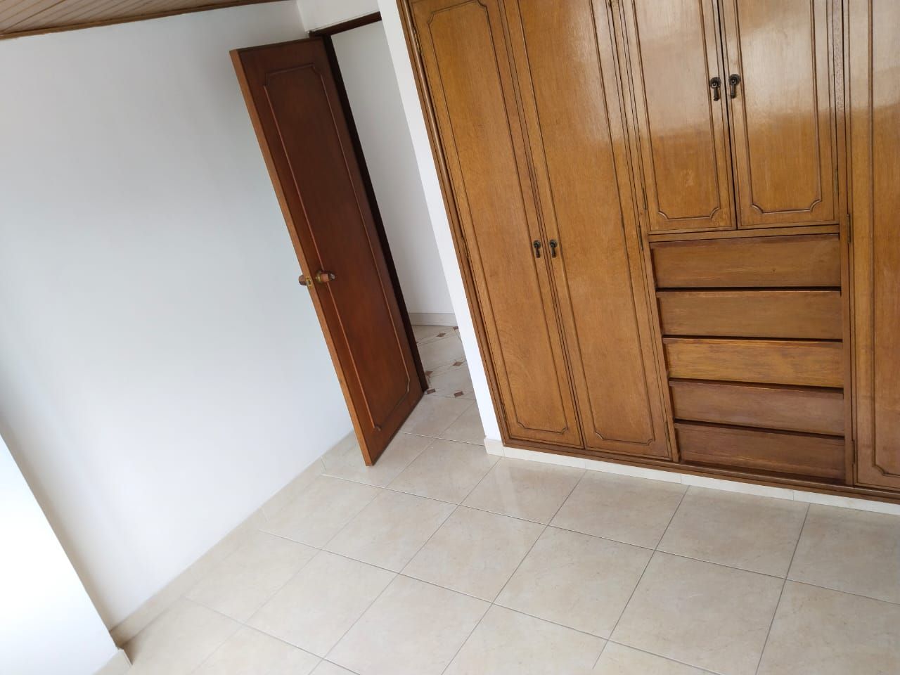 Apartamento en arriendo Cundinamarca Bogotá Cedro Salazar 90 m2 Habitaciones 3 Baños 2 Garajes 1 Precio $2580000