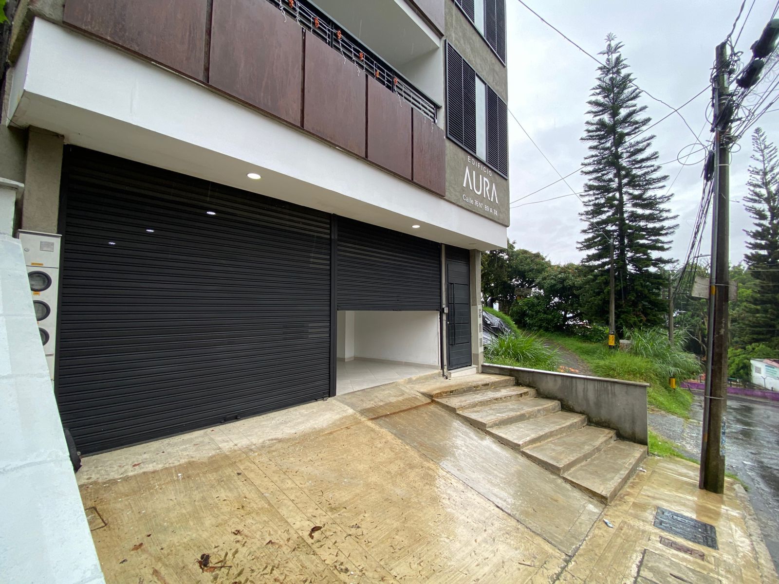 Local en arriendo Antioquia Medellín Aures No1 100 m2 Habitaciones 0 Baños 1 Garajes 0 Precio $3700000