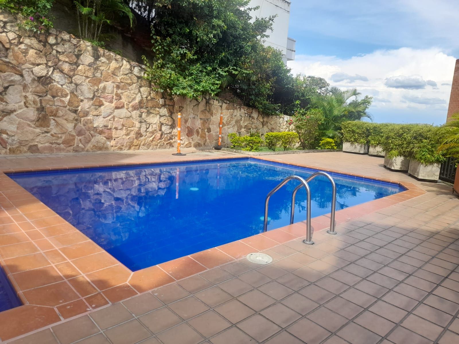 Apartamento en venta Valle Del Cauca Cali El Bosque 60 m2 Habitaciones 2 Baños 2 Garajes 0 Precio $185000000