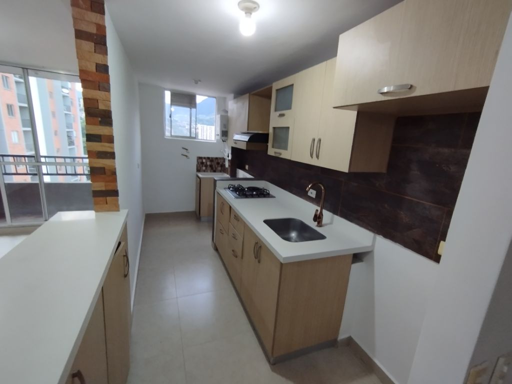 Apartamento en venta Antioquia Medellín Los Conquistadores 67 m2 Habitaciones 3 Baños 3 Garajes 1 Precio $373500000