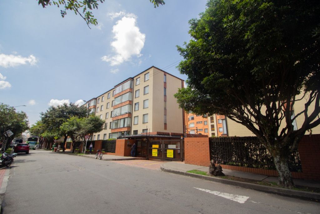 Apartamento en arriendo Cundinamarca Bogotá San José Del Prado 74 m2 Habitaciones 3 Baños 2 Garajes 1 Precio $2319000