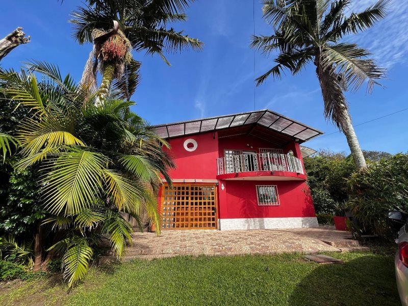 Casa en arriendo Antioquia Rionegro Centro 2200 m2 Habitaciones 5 Baños 4 Garajes 0 Precio $6300000