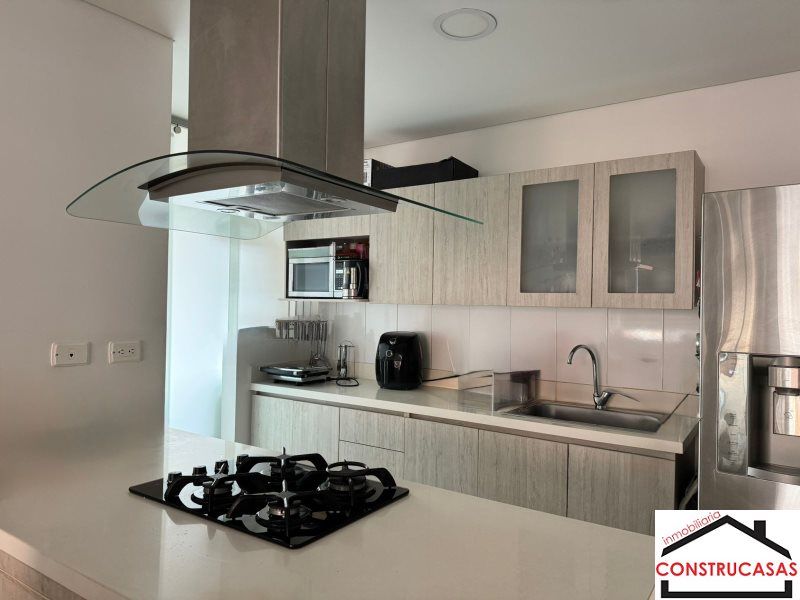 Apartamento en arriendo Antioquia Medellín Castropol 98 m2 Habitaciones 3 Baños 3 Garajes 2 Precio $6200000