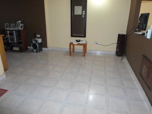 Casa en venta Cundinamarca Bogotá El Laurel 184 m2 Habitaciones 4 Baños 2 Garajes 2 Precio $840000000