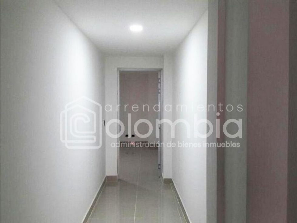 Oficina en arriendo Antioquia Envigado Zona Centro 26 m2 Habitaciones 0 Baños 1 Garajes 1 Precio $1500000