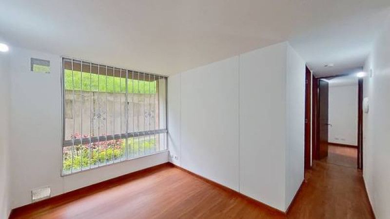 Apartamento en venta Cundinamarca Bogotá Las Brisas 45 m2 Habitaciones 3 Baños 1 Garajes 0 Precio $185000000