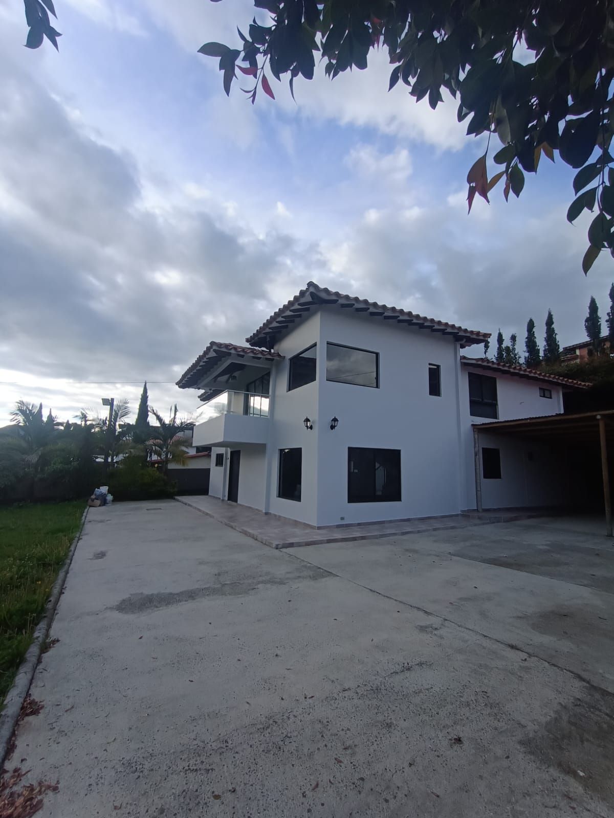 Casa en arriendo Antioquia El Carmen De Viboral Ub San Fernando 260 m2 Habitaciones 4 Baños 5 Garajes 1 Precio $5500000