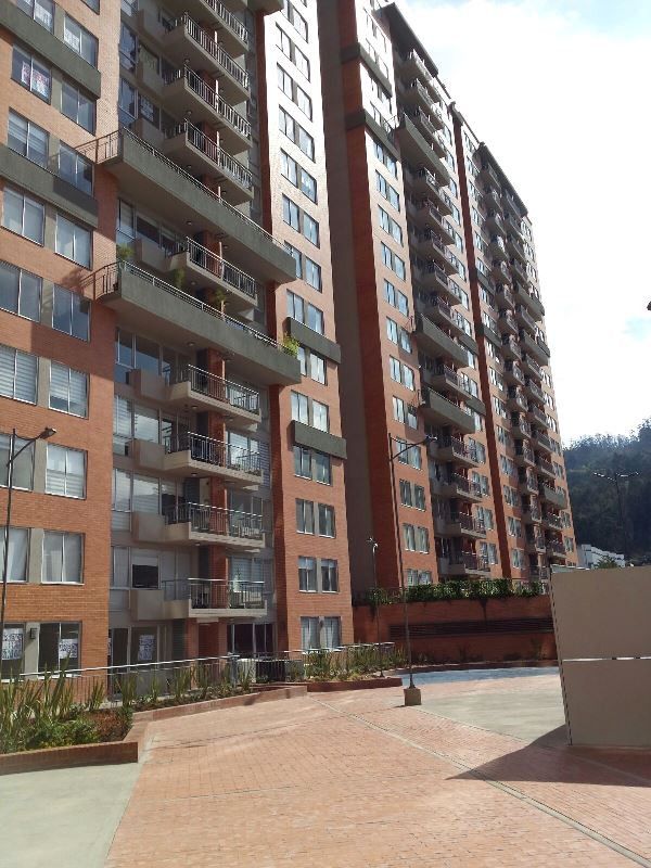 Apartamento en arriendo Cundinamarca Bogotá Santa Teresa 100 m2 Habitaciones 3 Baños 2 Garajes 2 Precio $3373000