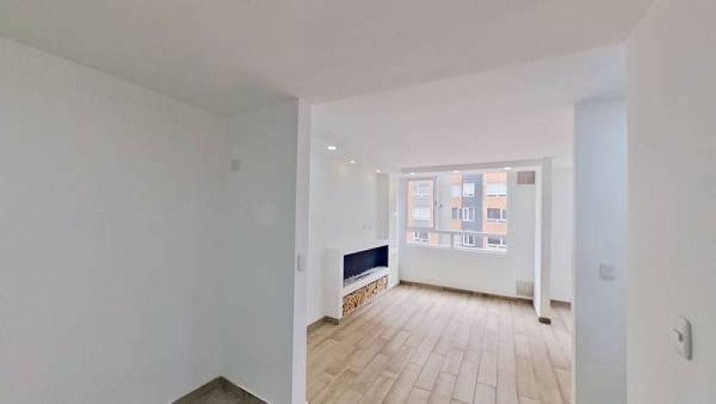 Apartamento en venta Cundinamarca Bogotá Ub Castilla Real 37 m2 Habitaciones 1 Baños 1 Garajes 0 Precio $222000000